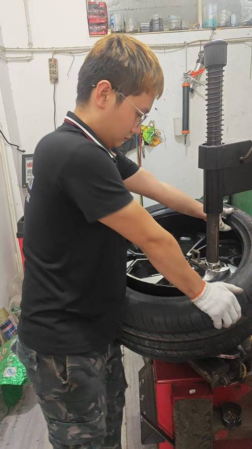 淇滨区修车不踩坑指南 百援精养鹤壁德之宝汽修店实力与口碑深度解析